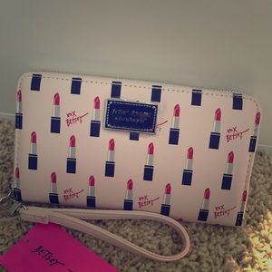 Bestsey Johnson wristlet wallet